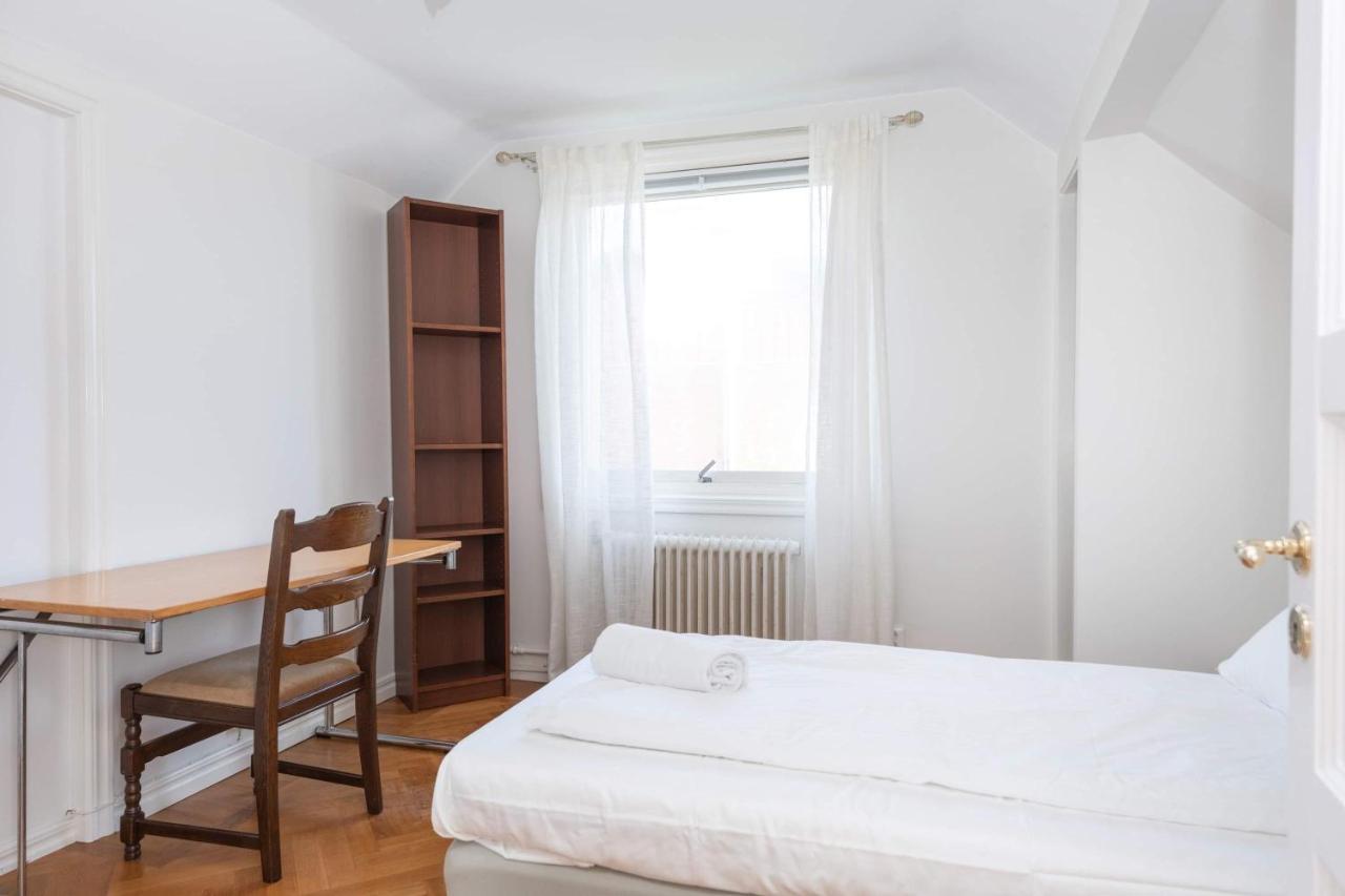 White & Bright Room In A Shared Apartment 哥德堡 外观 照片